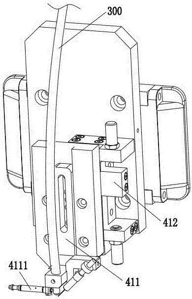 Automatic tray loader for ceramic insertion core