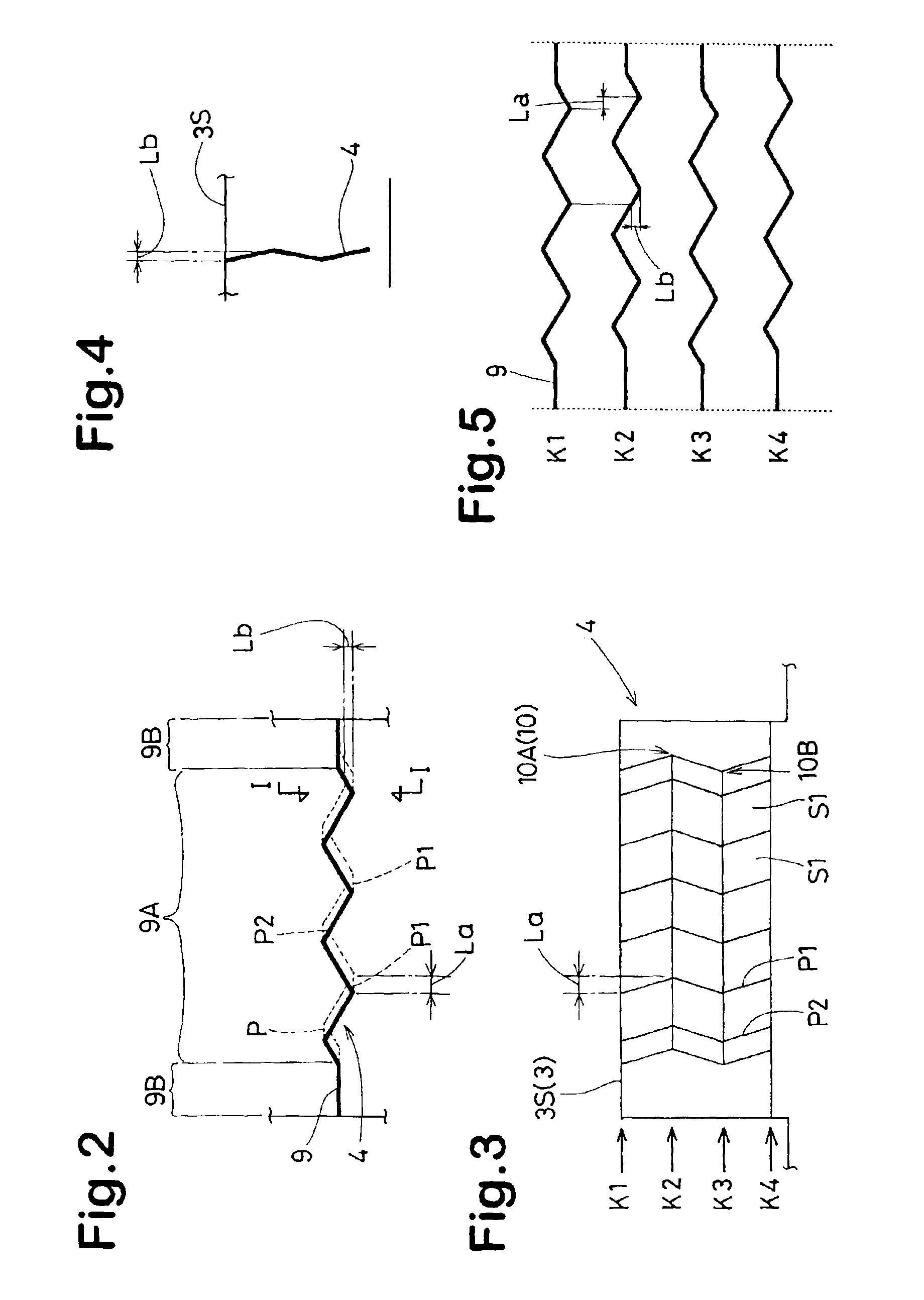 Pneumatic tire including sipes