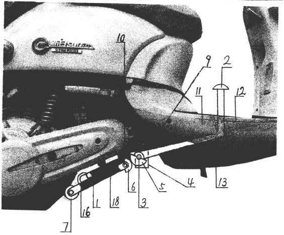 Pedal type anti-falling device of electric vehicle