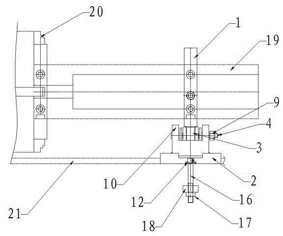 Tool for machining inner bore of rectangular cylinder by means of center lathe