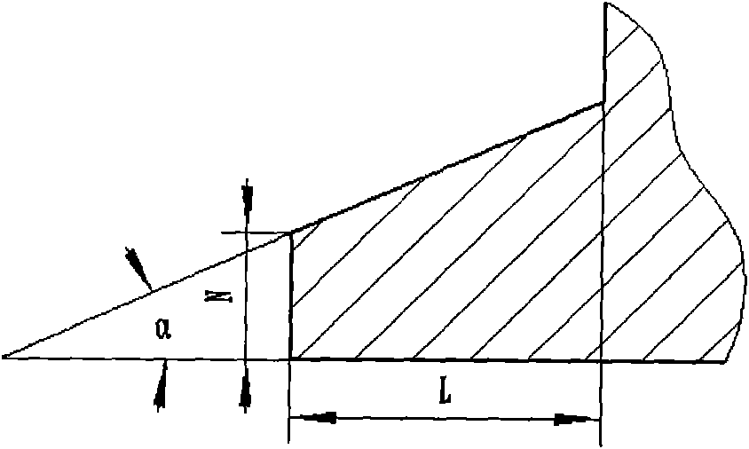 Hydraulic cylinder with clearance sealed type deformed piston