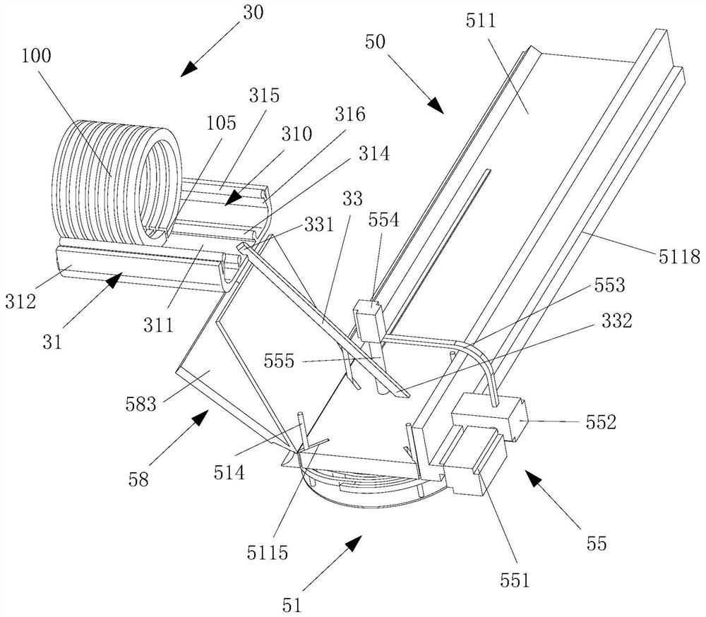 A material distribution and positioning system for the annular end plate of a cement pipeline