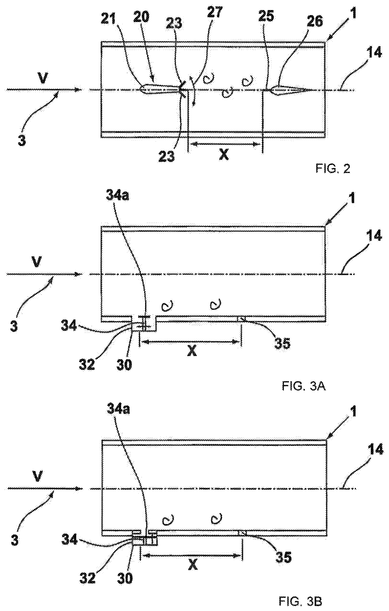 Device and method for determining the flow velocity of a fluid in a hollow body