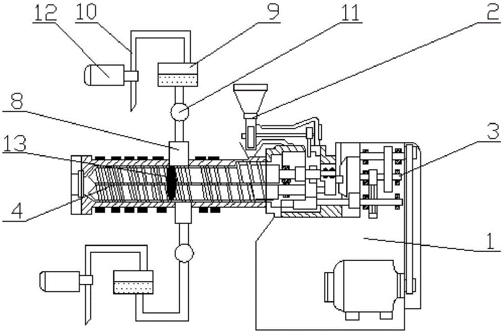 Co-rotating twin-screw compound extruder for producing light diffusion plates and production process thereof