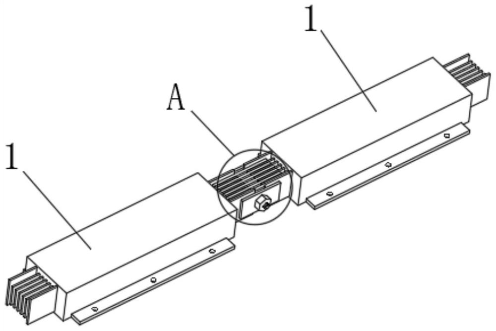 Bus duct and connection structure thereof