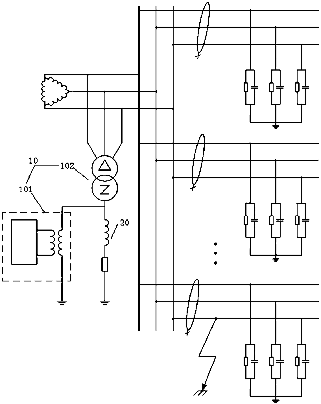 Obtaining method and device for controlled voltage source ground connection current total compensation output value