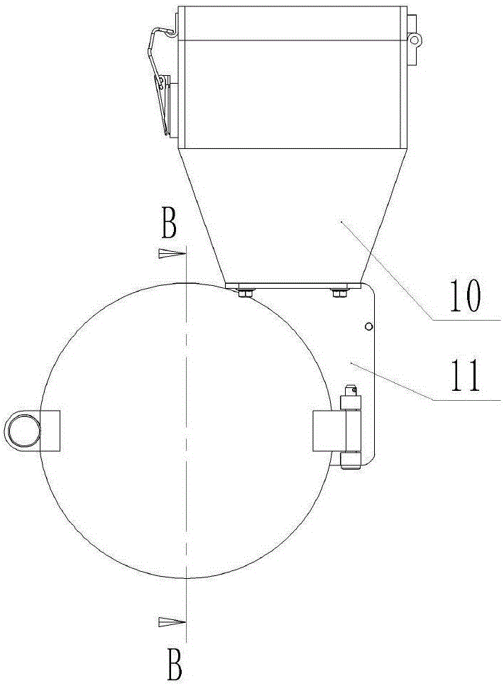 Synchronous low-pressure peripheral air-aspiration type precise seeding device