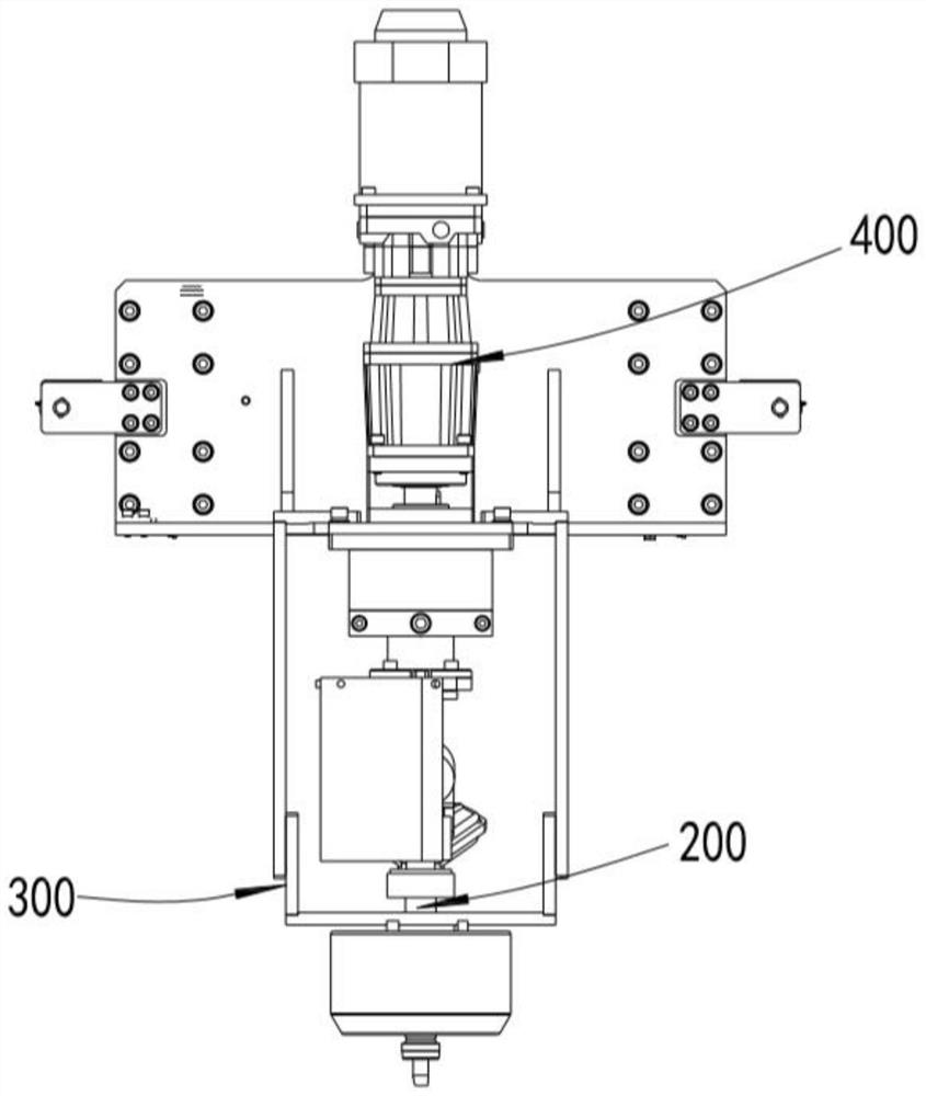 Glue outlet rotatable type gluing device, gluing system and gluing method of glue outlet rotatable type gluing device