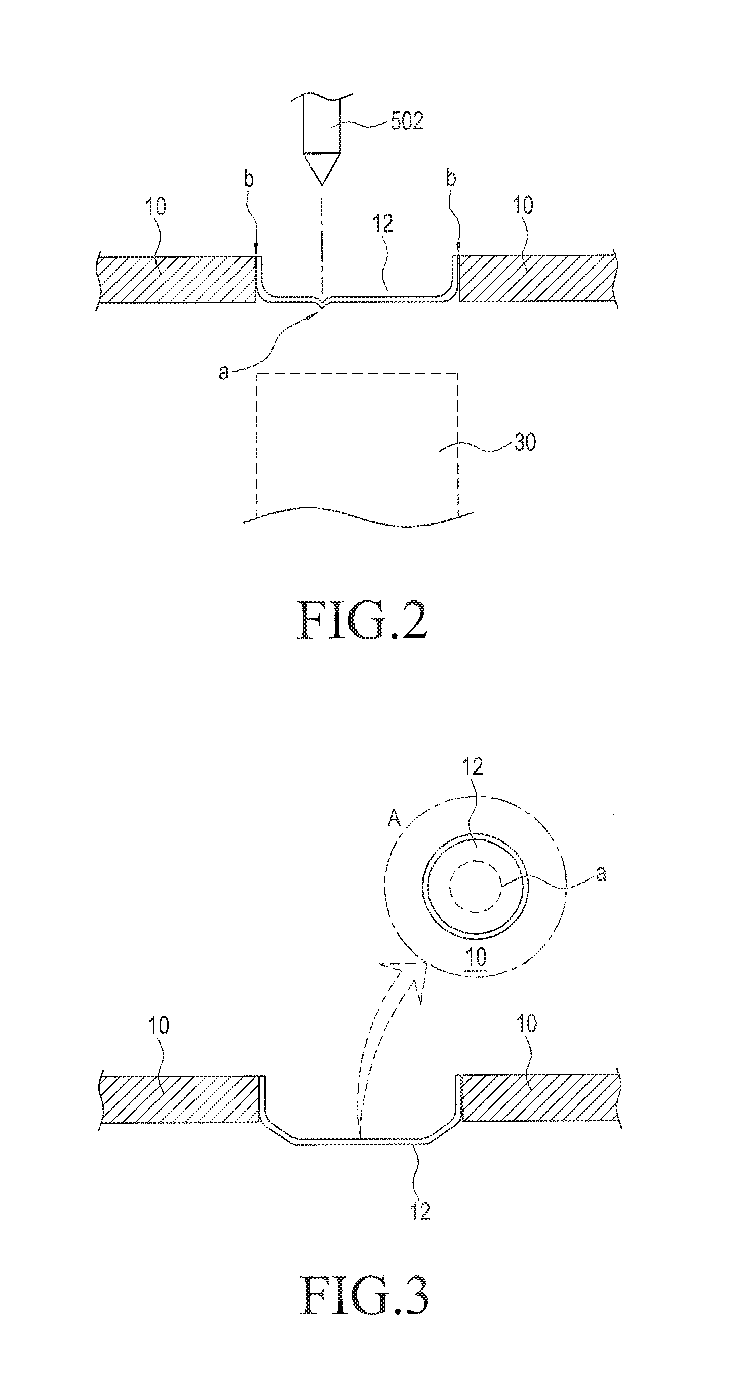 Radio frequency filter with cavity structure