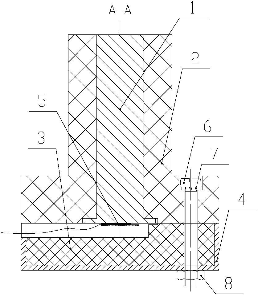 Identification apparatus for surface heat flux of hypersonic flight vehicle and design method thereof