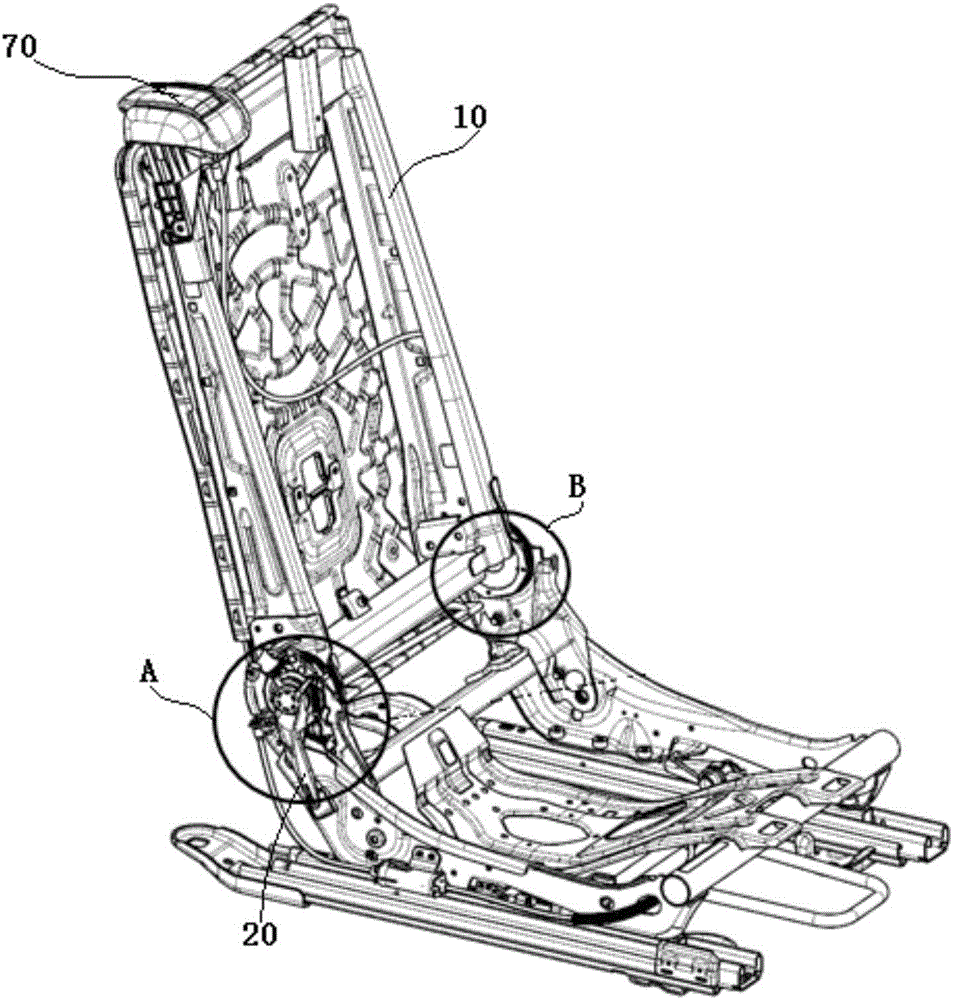 Seat convenient for rear-seat passengers to easily enter