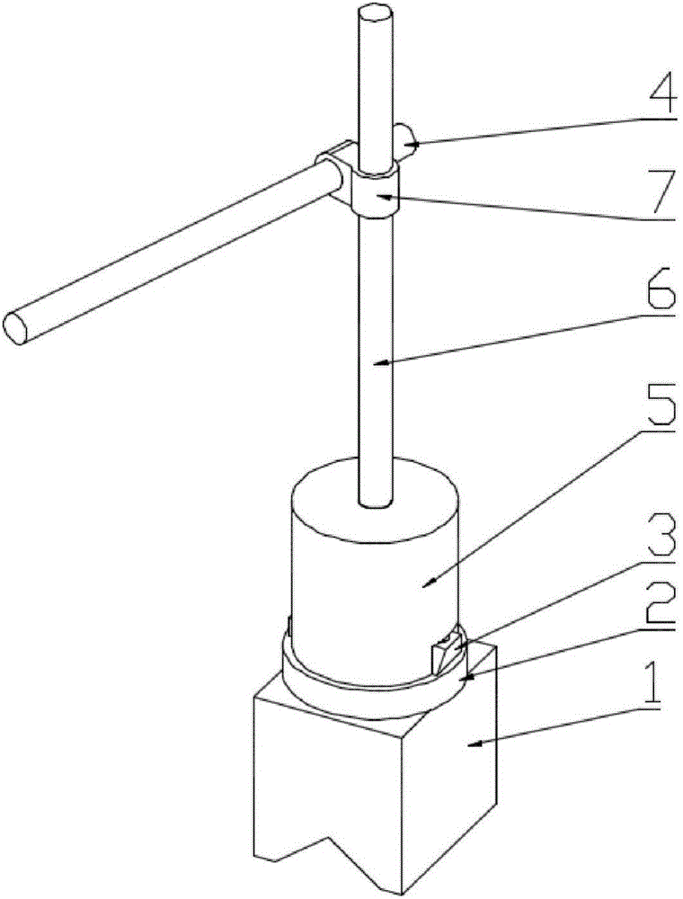 Testing device and testing method for repeated positioning accuracy of servo tool holder