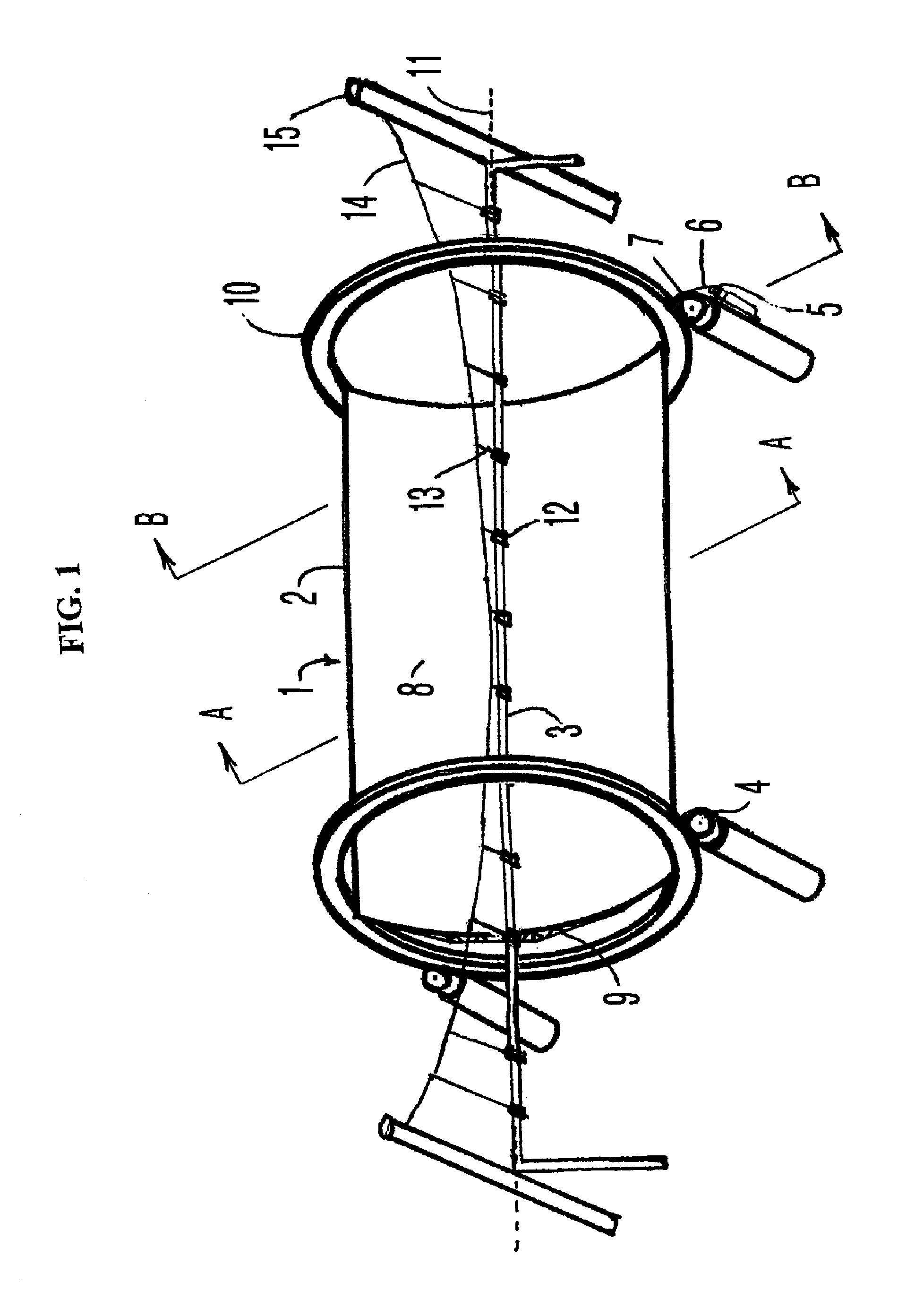 Parabolic trough solar reflector with an independently supported collector tube