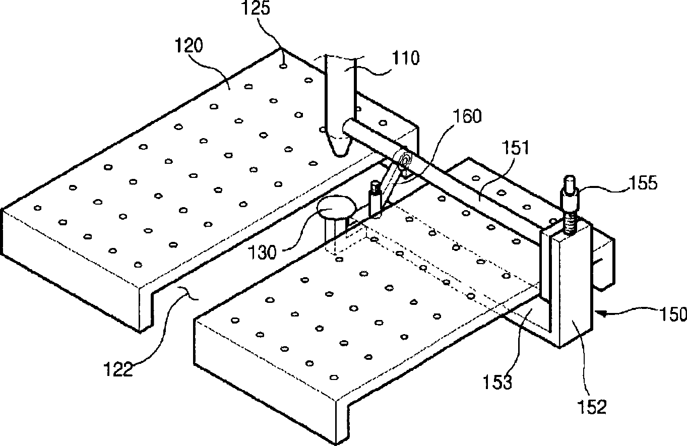 Glass cutting apparatus with bending member and method for cutting glass using thereof