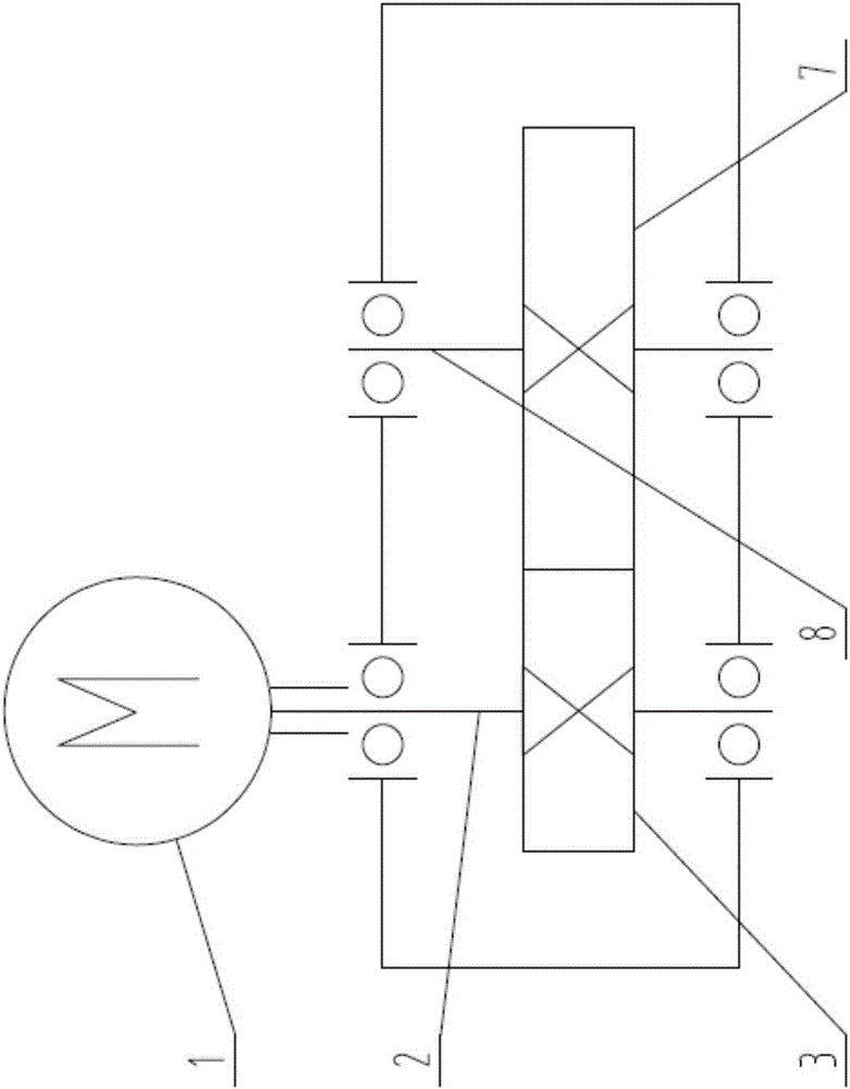 Symmetrically-arranged closed gear transmission system