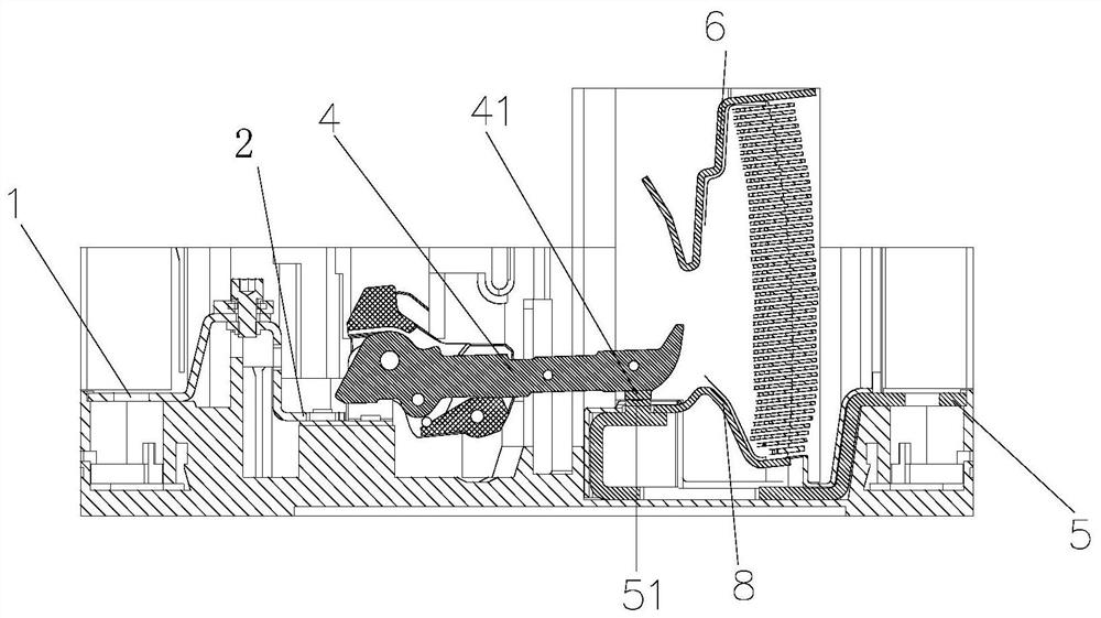 Circuit breaker with high arc extinguishing performance