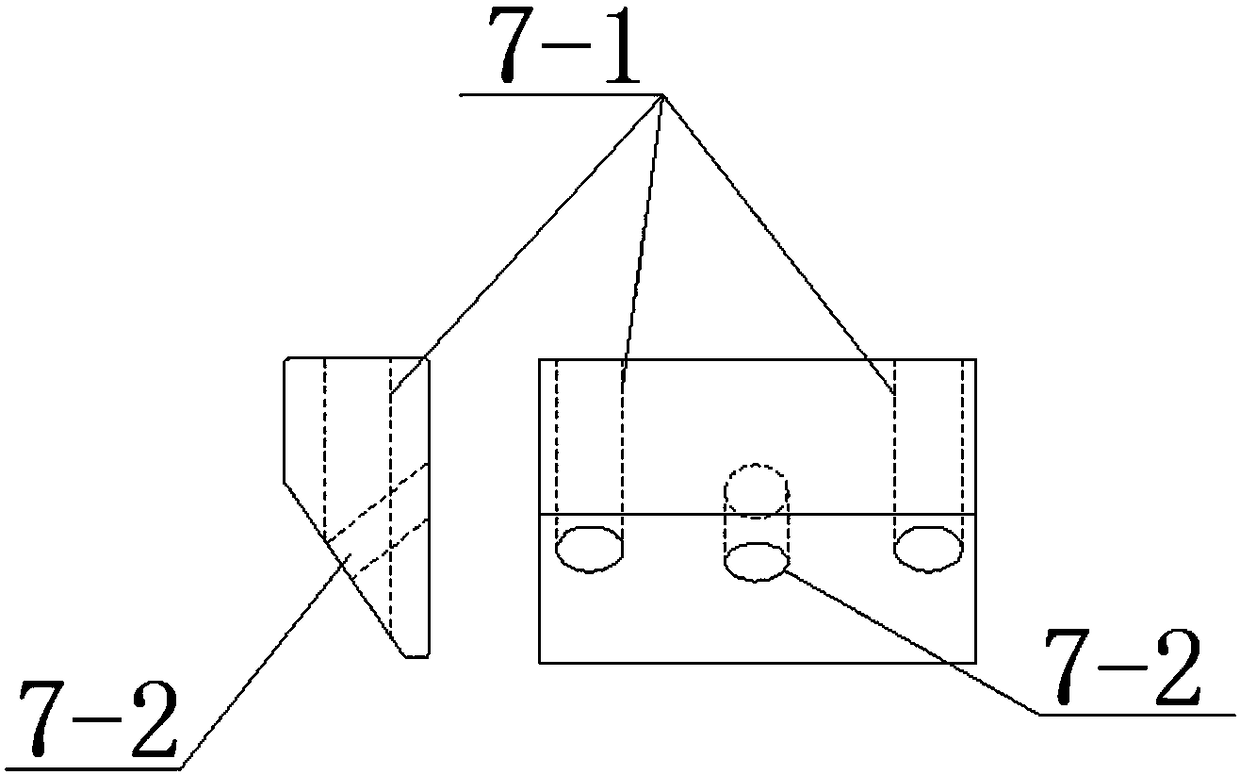 An anchoring structure and reinforcement method for narrow coal pillars in gob-side entry retaining