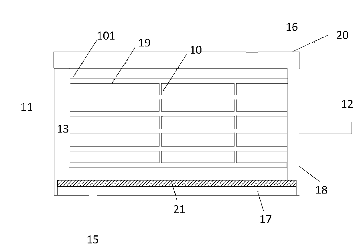 Micro-reactor and micro-reactor system, and method for producing low-carbon olefin from petroleum hydrocarbon