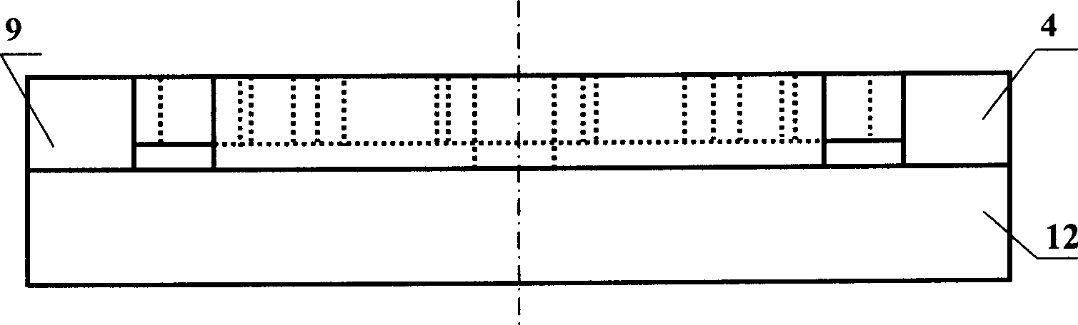 Differential capacitance type acceleration transducer with frame structure