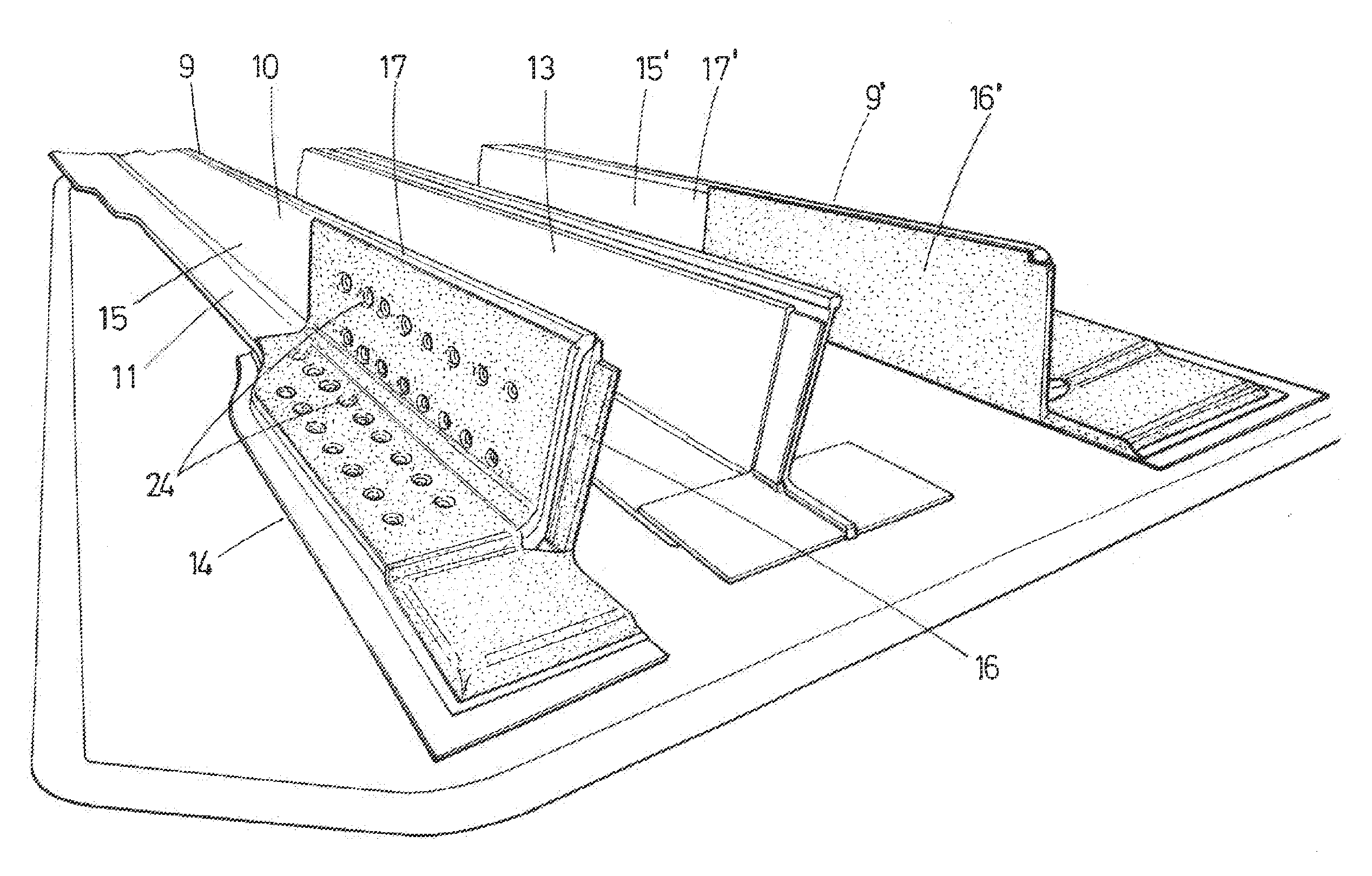 Hybrid tool for curing pieces of composite material