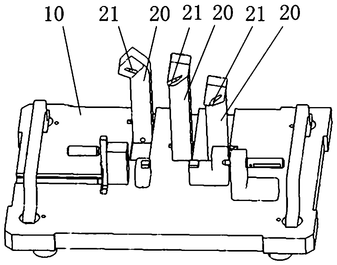 Injection pipe detection tool