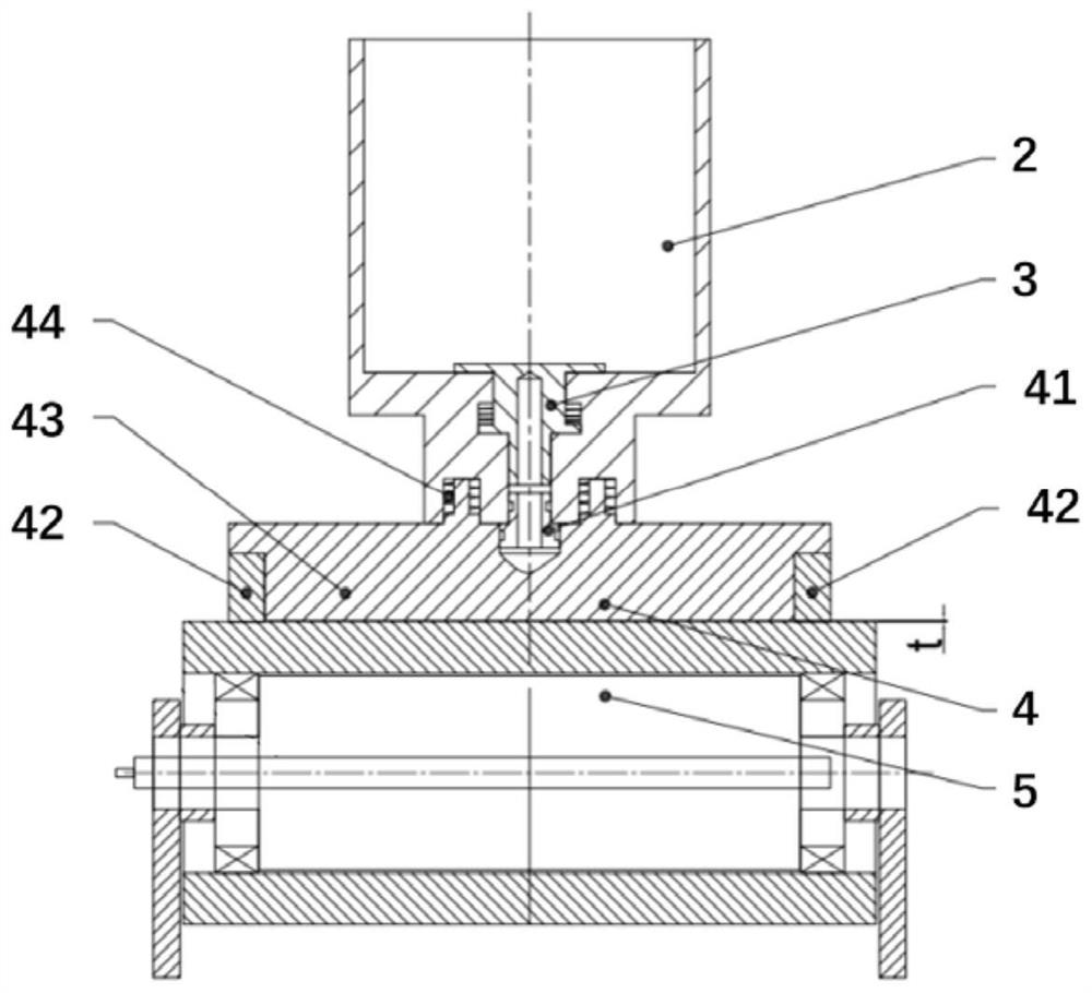 Hot melt adhesive preparation and coating integrated equipment and method