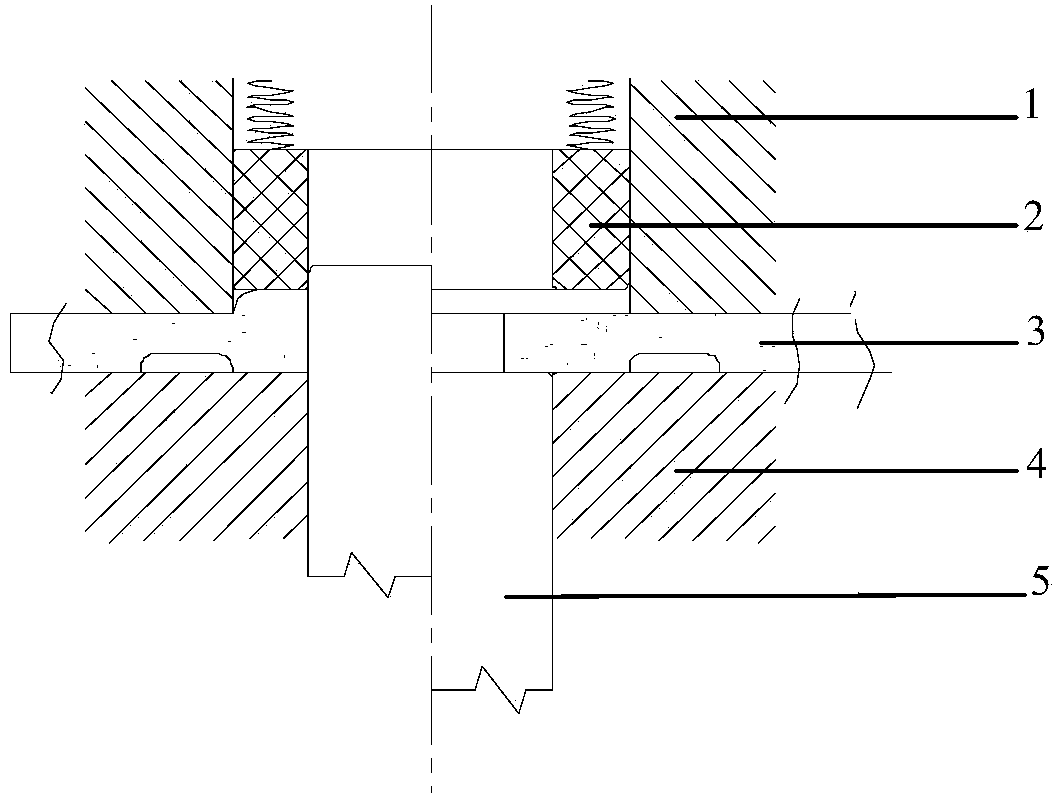 Precision forming method and device of flanged flat gears