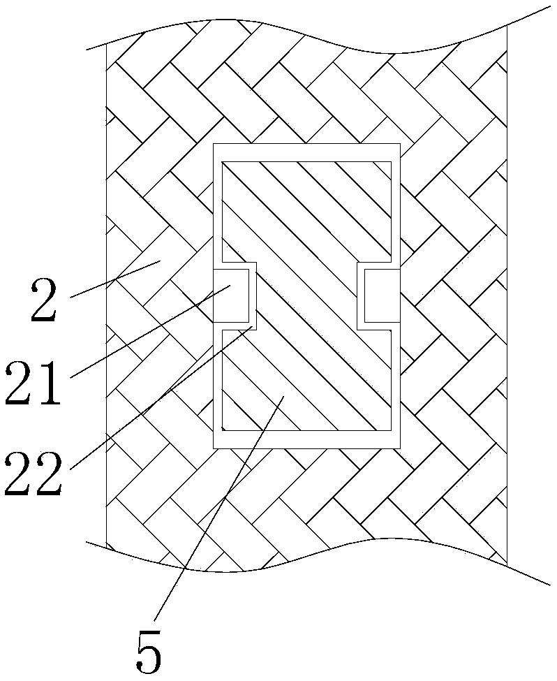 Spindle capable of being adjusted according to hole diameters of spools