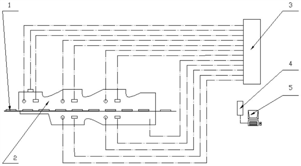 Low-temperature tapping method for slabs of common carbon structural steel