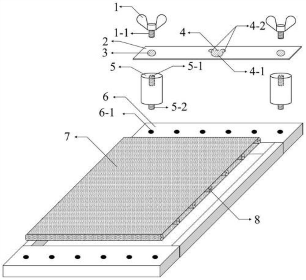 Device for long-time living body imaging of waking small animals