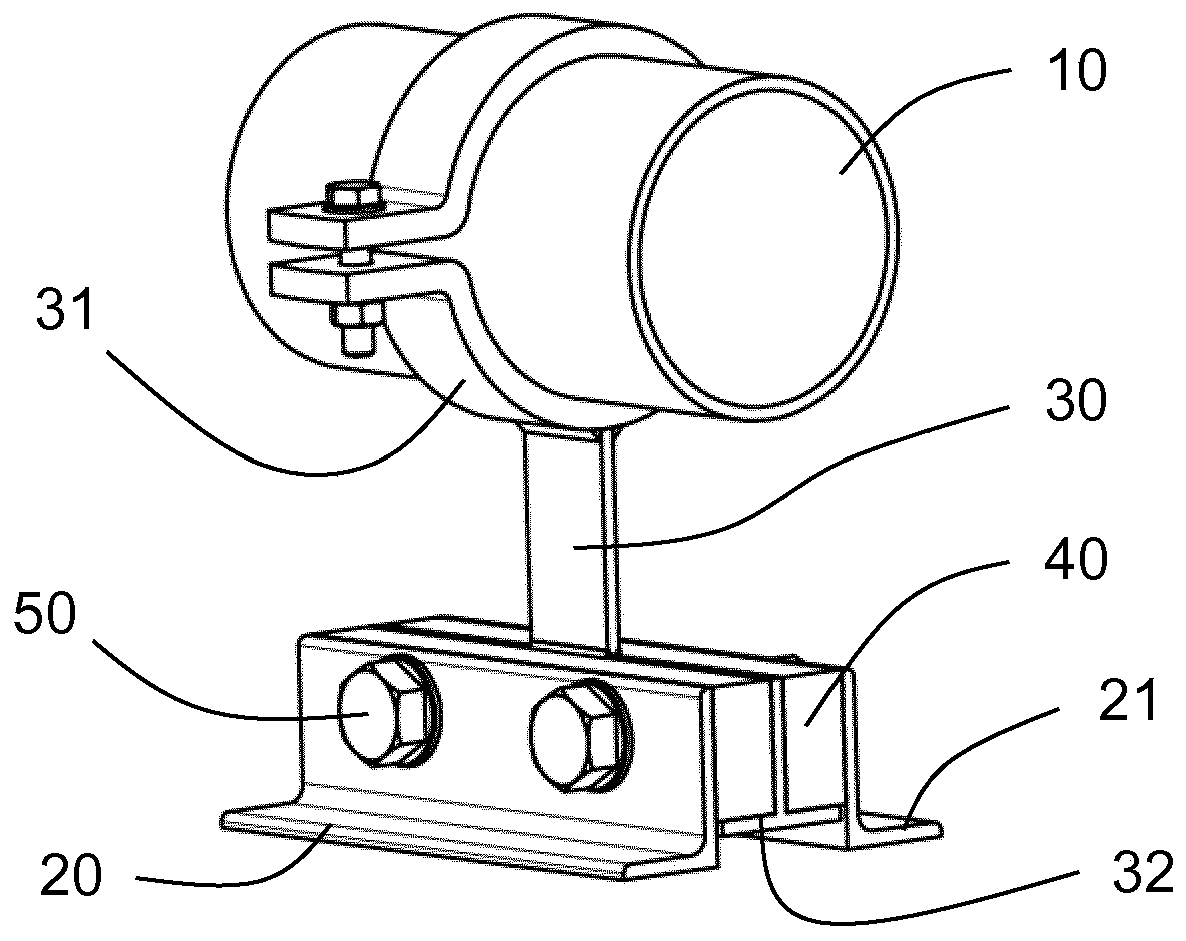 Thermally decoupled pipe bracket with high mechanical loading capacity