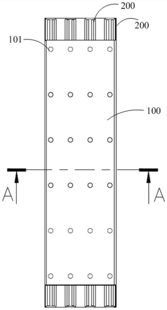 Connector and signal transmission assembly