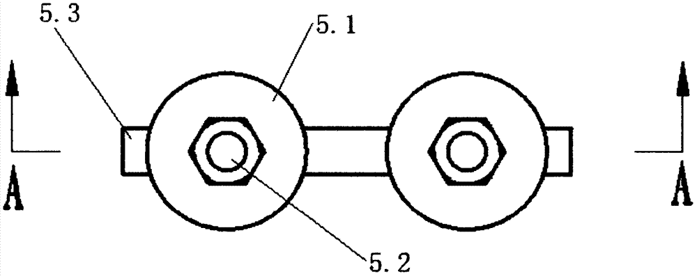 A comb-type vibration-absorbing displacement bridge telescopic device