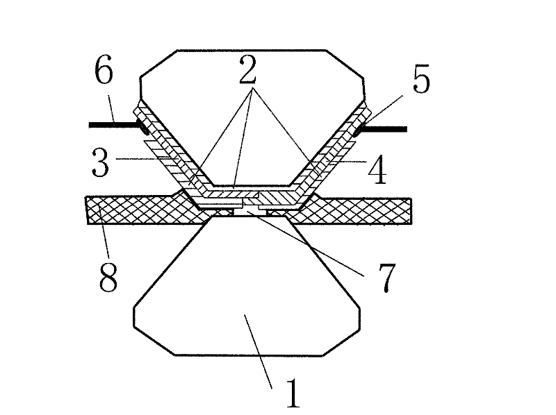 In-situ temperature measuring thermocouple on diamond anvil cell and preparation method thereof