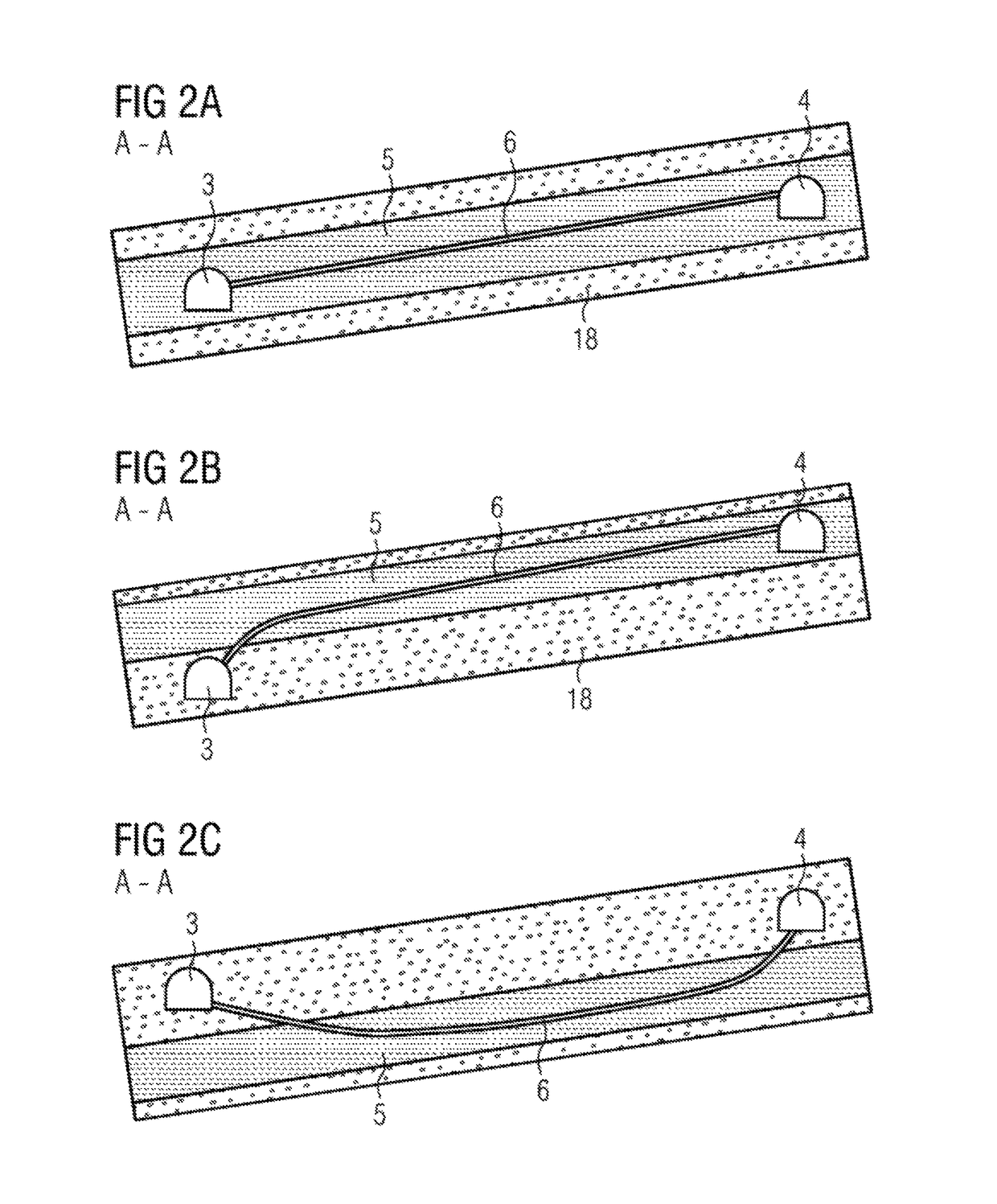 Arrangement and method for introducing heat into a geological formation by means of electromagnetic induction