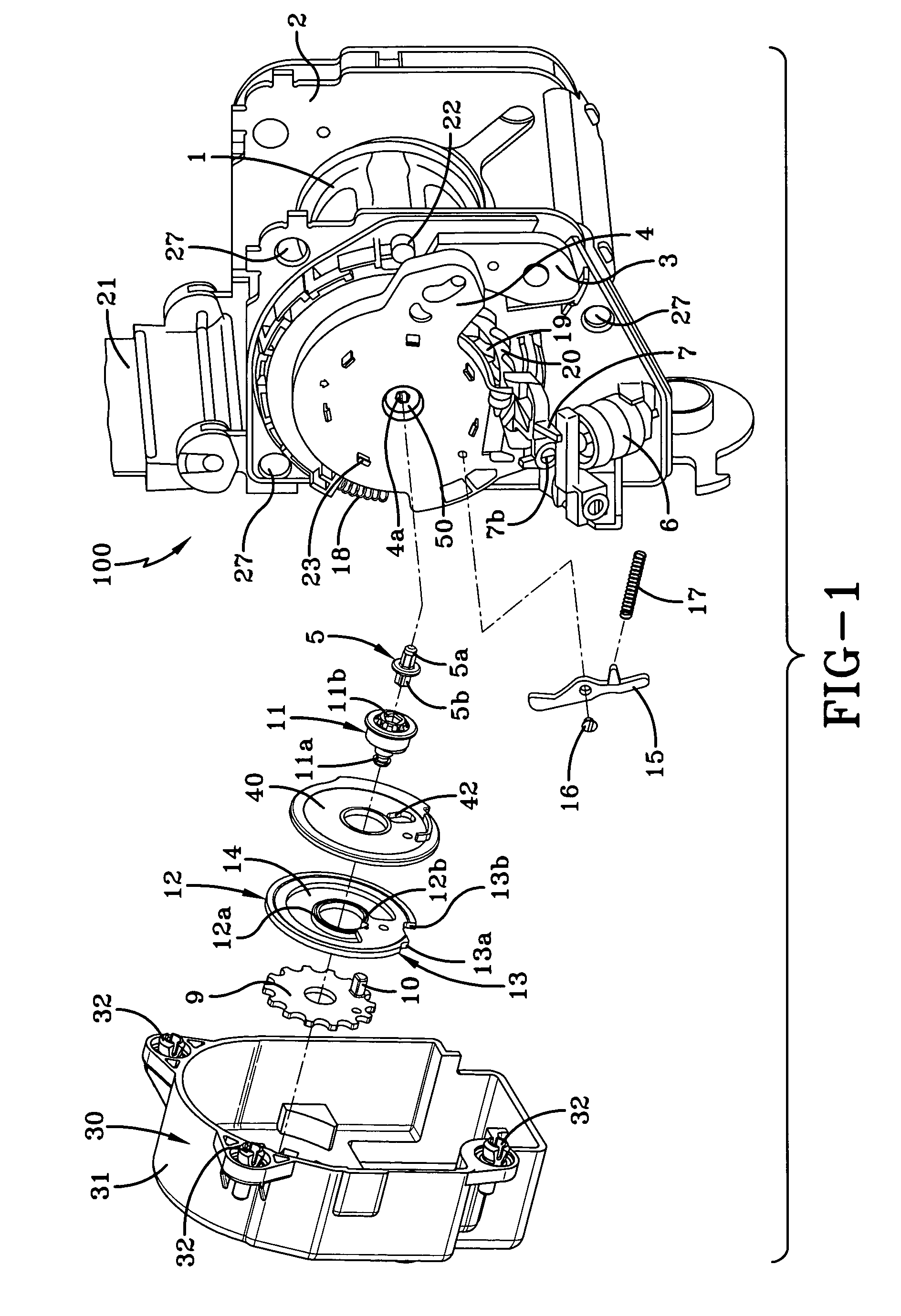 Noise reducing seat belt retractor