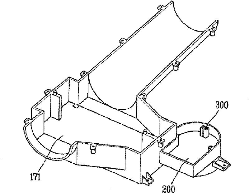 Water level detecting device and method for dryer