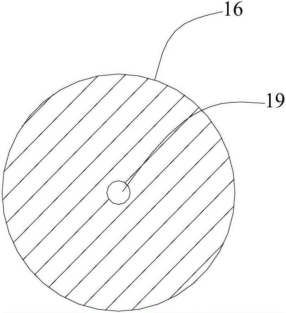 Flash device and heat pump device including same