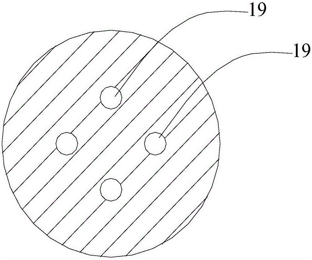 Flash device and heat pump device including same