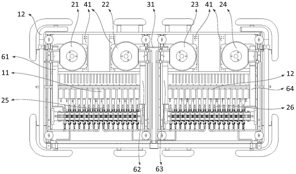 Direct current converter valve with linear valve layer arrangement