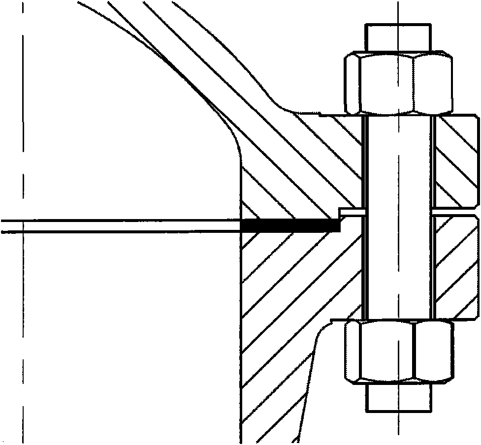 Sealing and connecting structure of flange