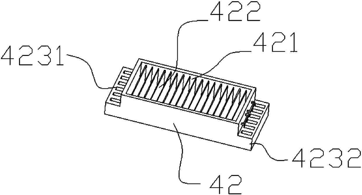 Environment-friendly casting sand cooling and recovery device