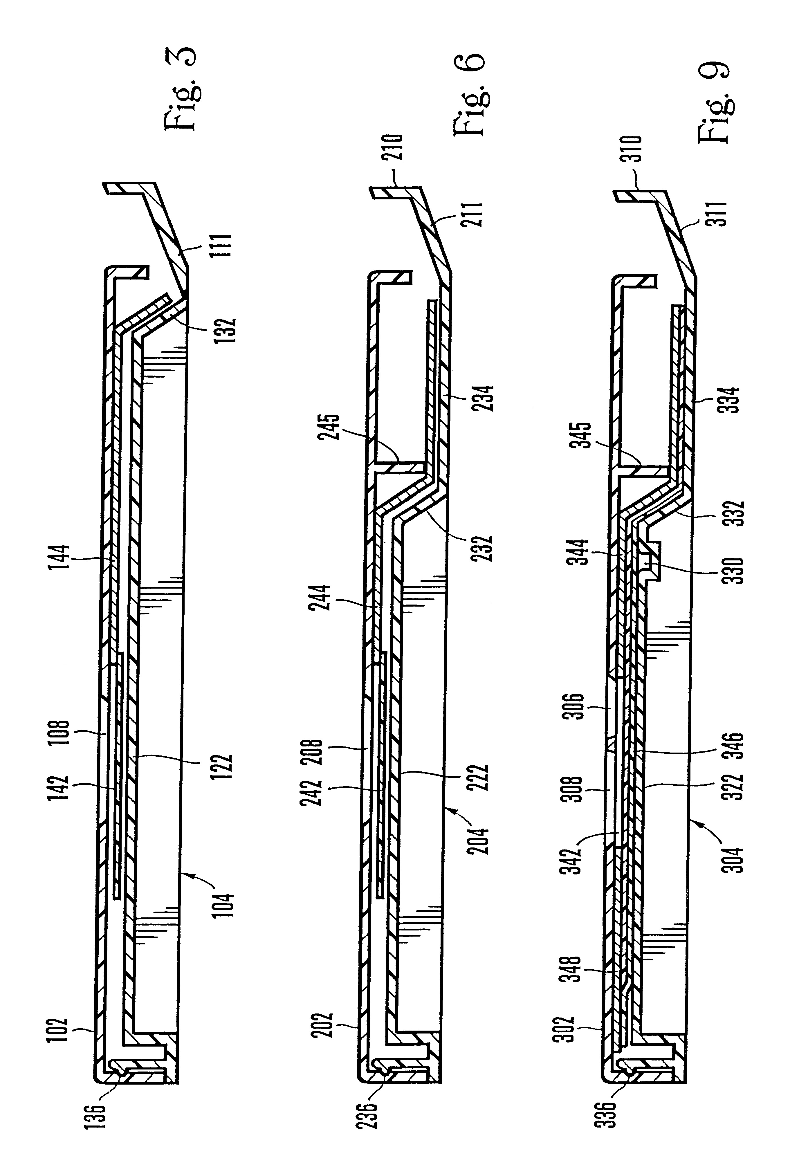 Even fluid front for liquid sample on test strip device