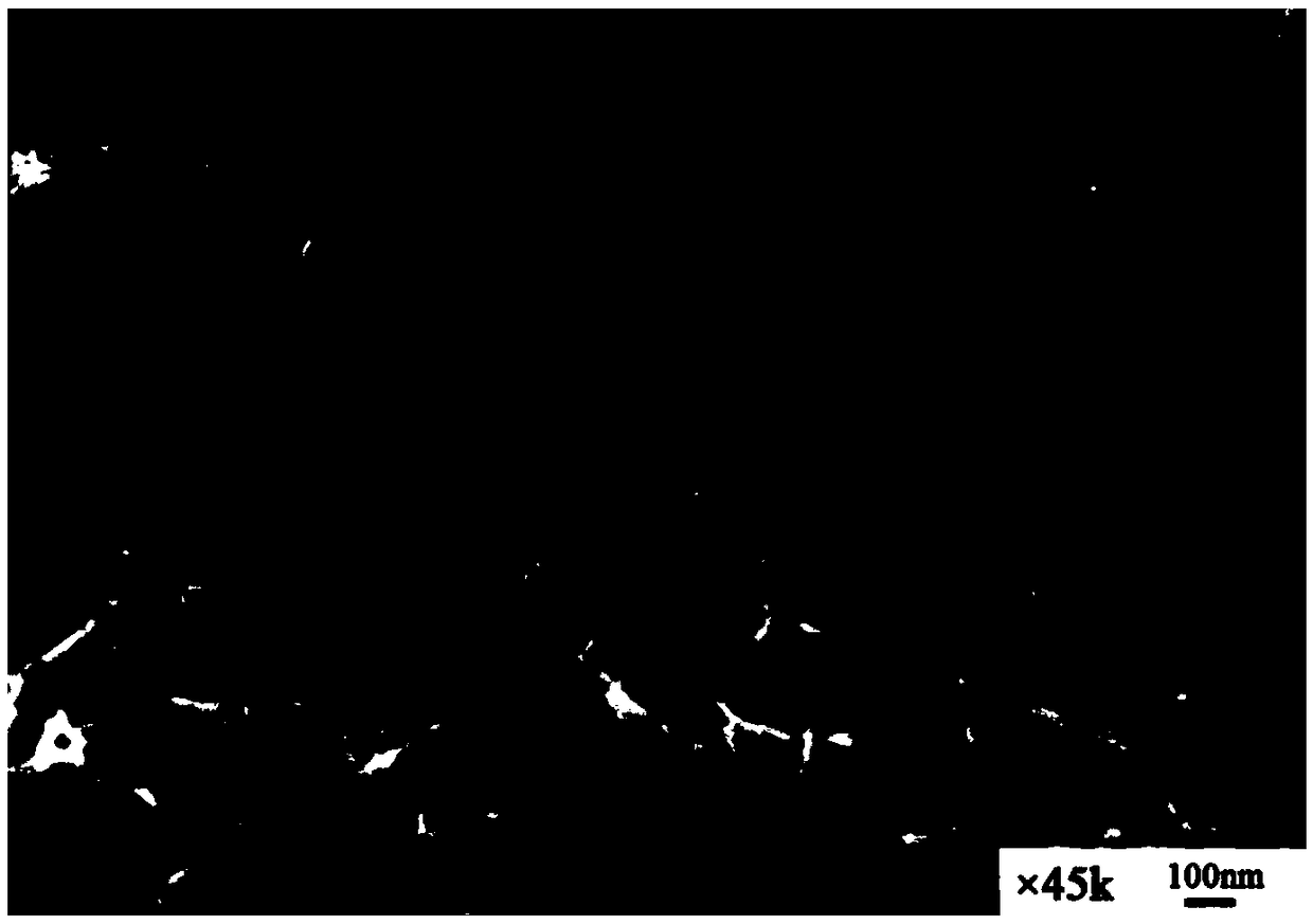 Method for preparing cellulose nano filaments with pretreatment of low-eutectic solvent