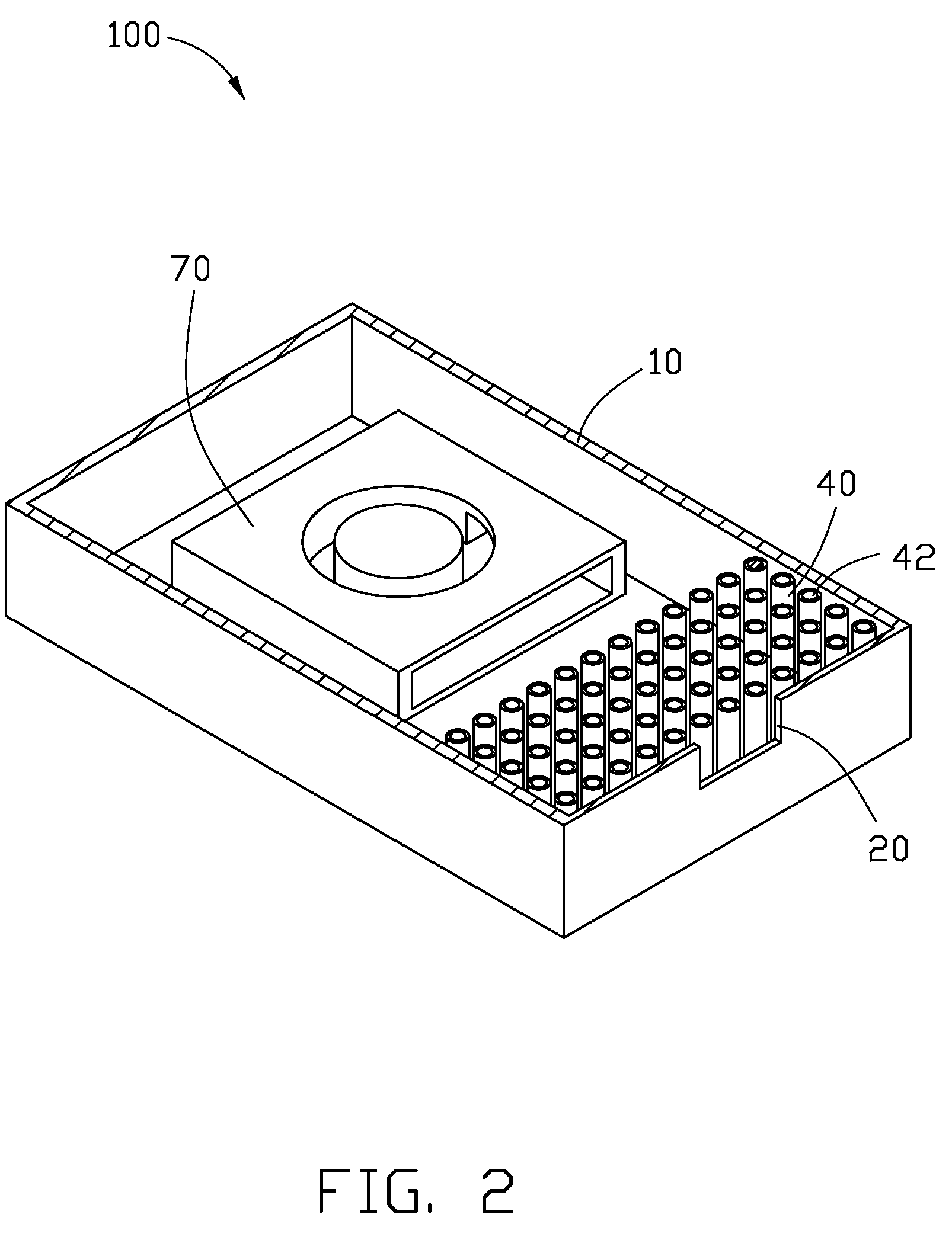 Electronic device with phononic crystal structure