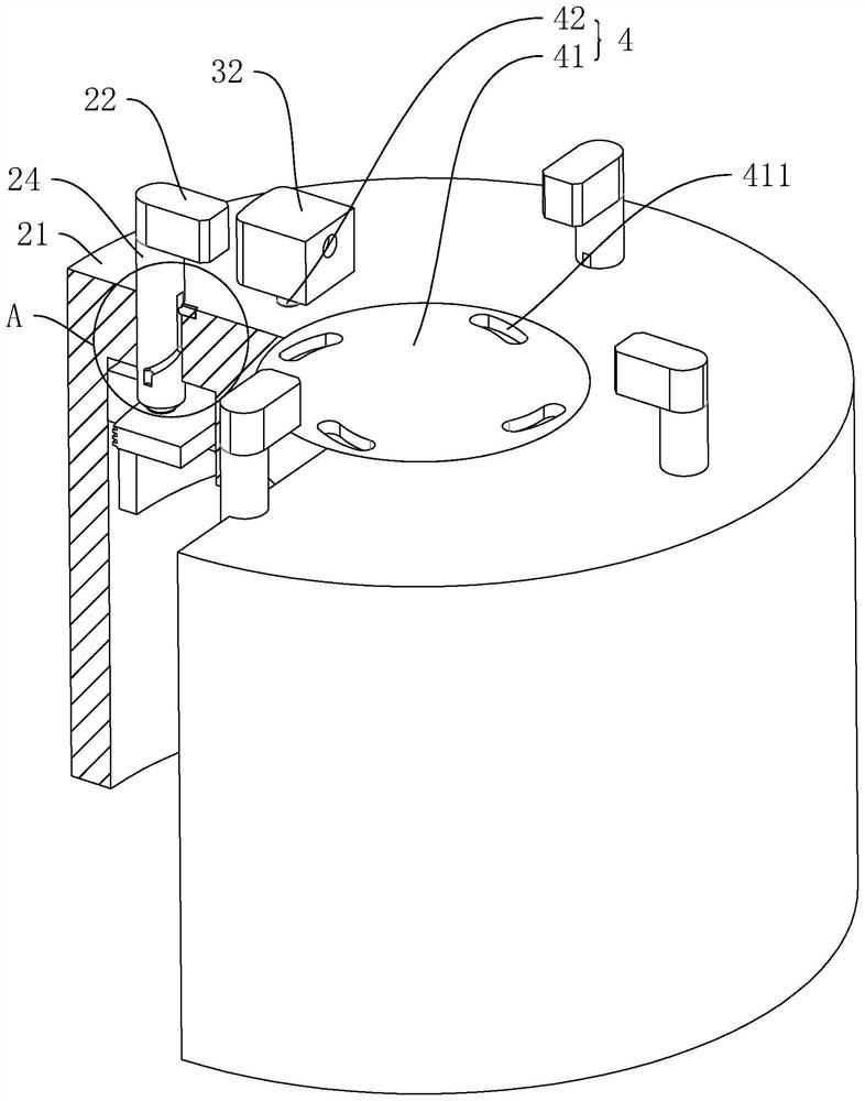 Efficient machining equipment and machining process for high-strength flange