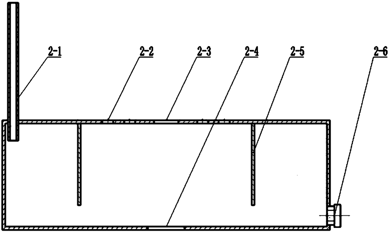 Self-priming packing decontamination device