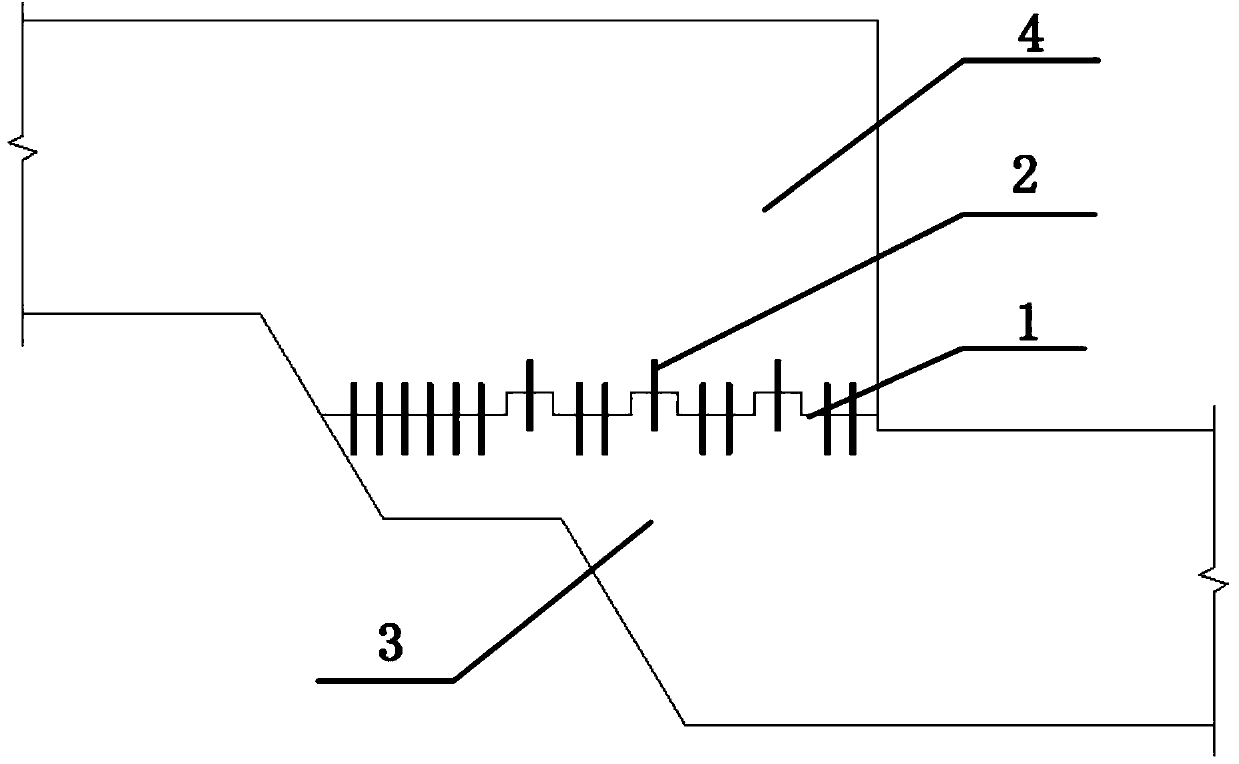 Large-altitude-difference variable-section concrete structure construction joint and construction method thereof