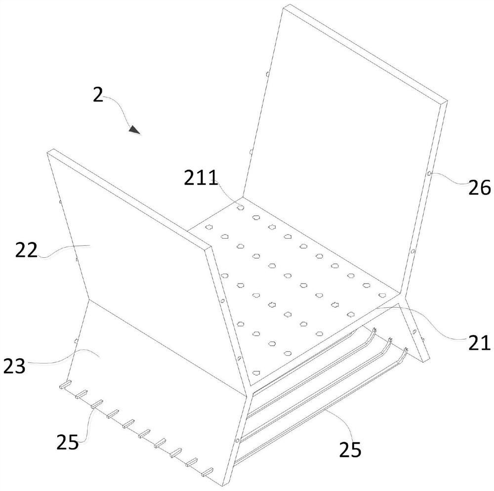 Soil conditioning device for saline-alkali land and construction method thereof