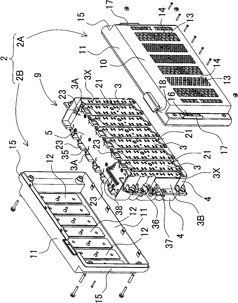 Battery pack with guide plate